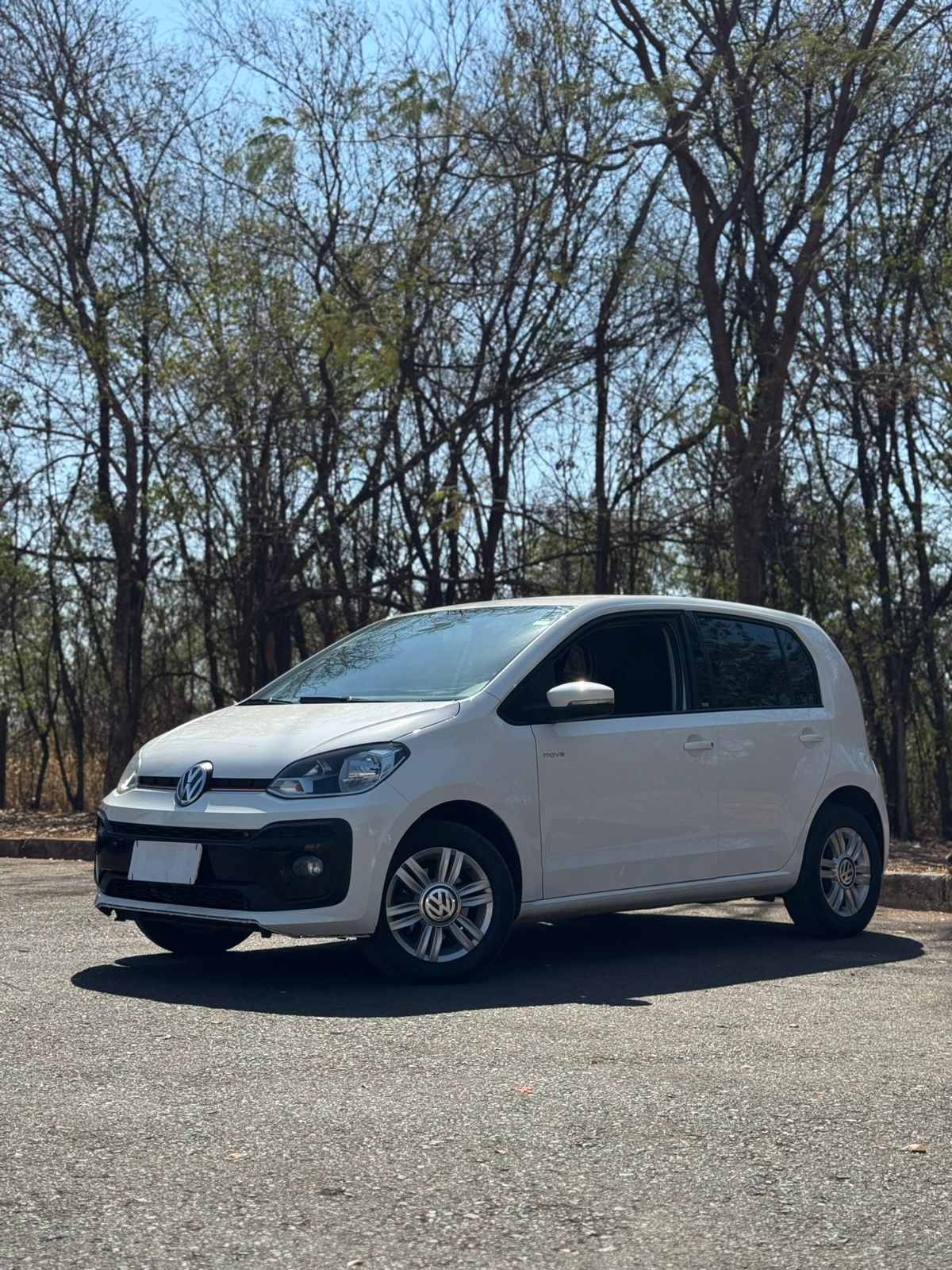 VOLKSWAGEN UP! MOVE 1.0 TSI