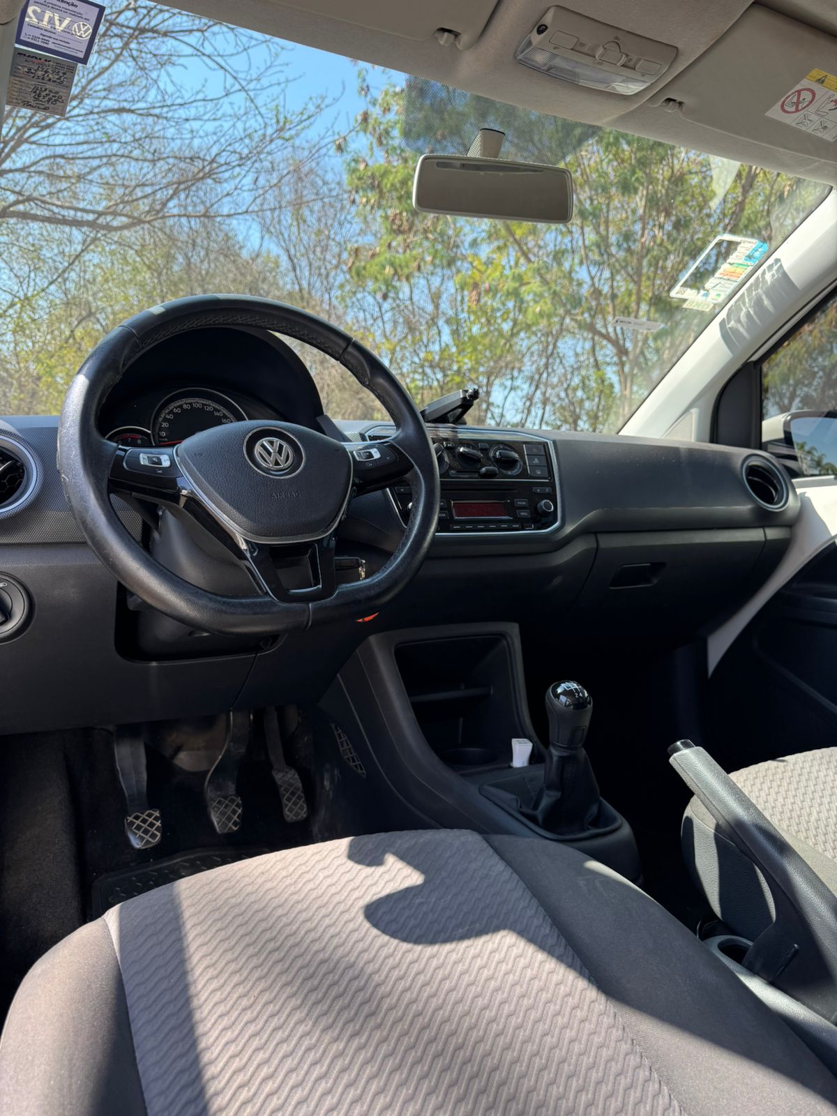 VOLKSWAGEN UP! MOVE 1.0 TSI