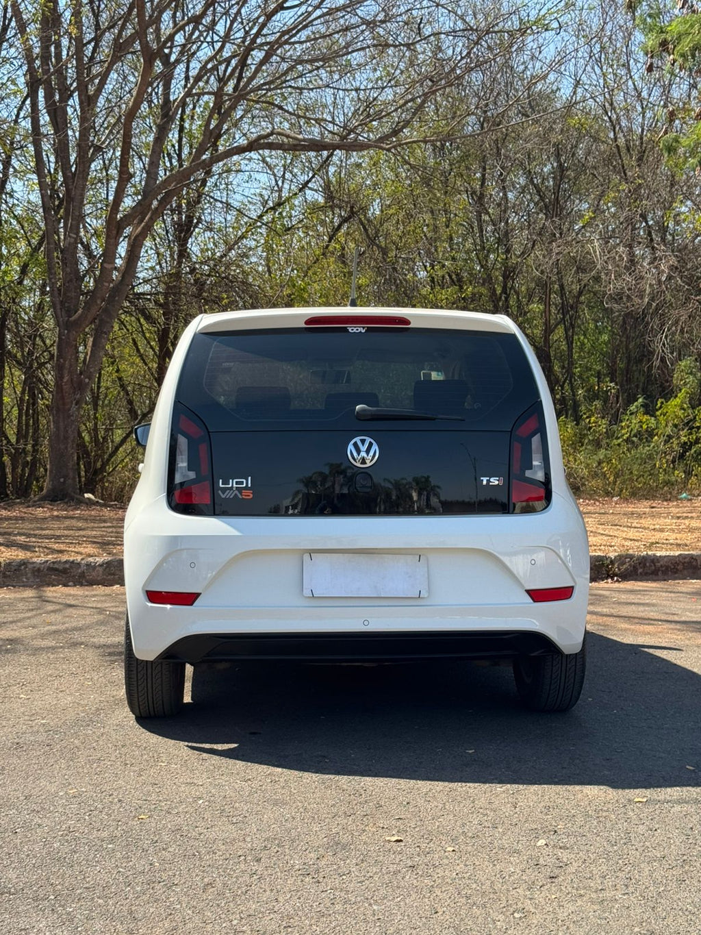 VOLKSWAGEN UP! MOVE 1.0 TSI