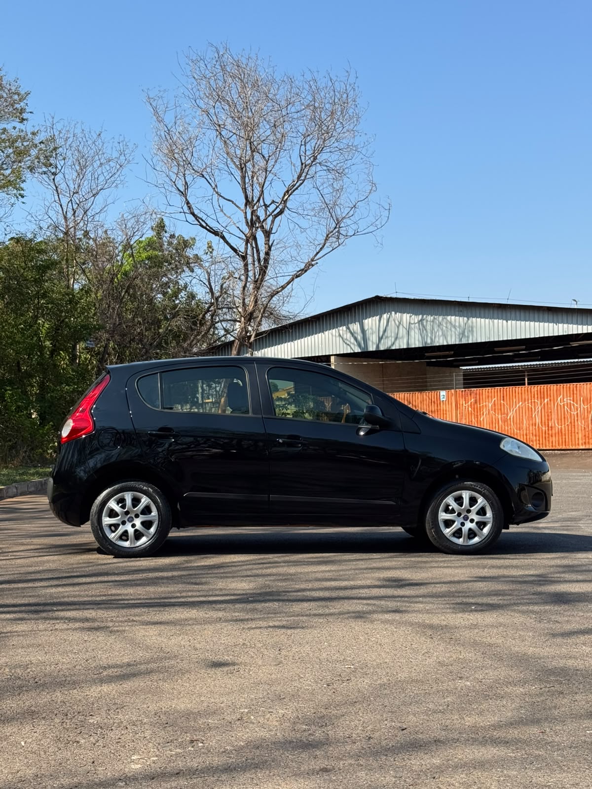 FIAT PALIO ATTRACTIVE 1.0