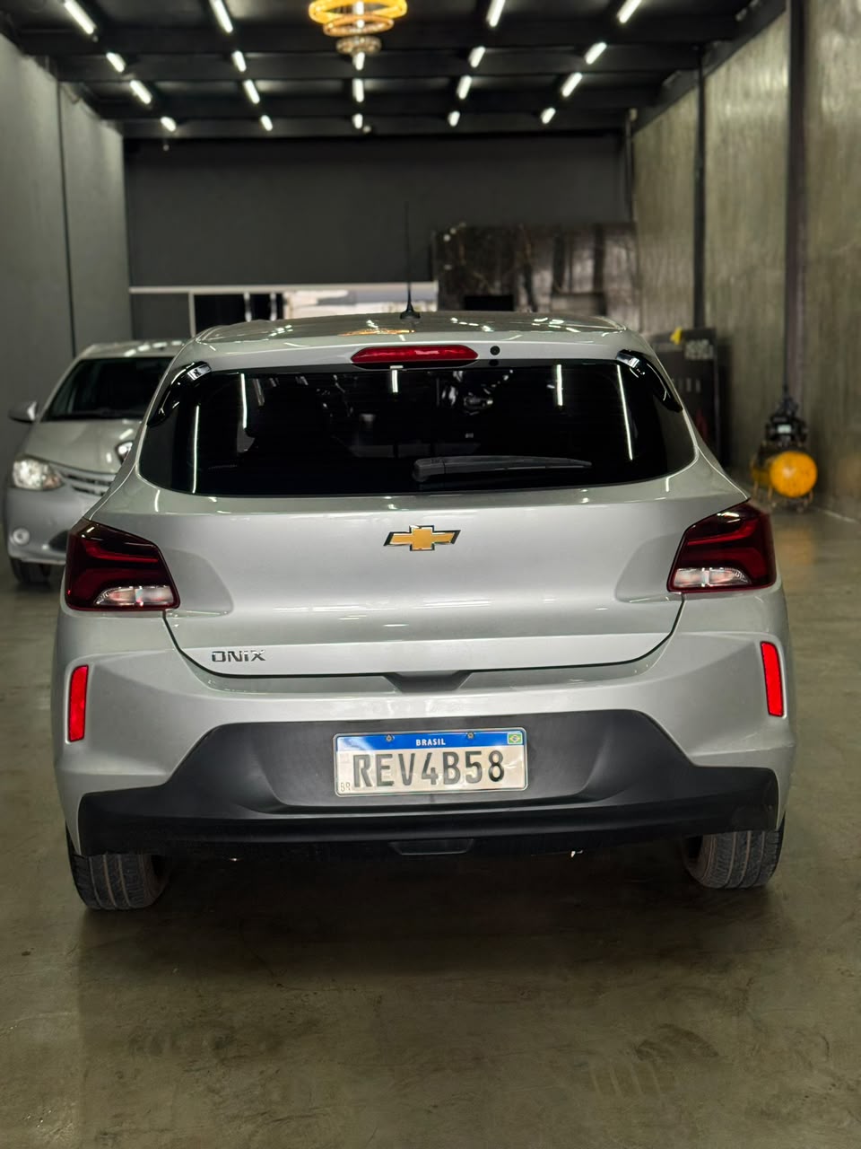 CHEVROLET ONIX HATCH