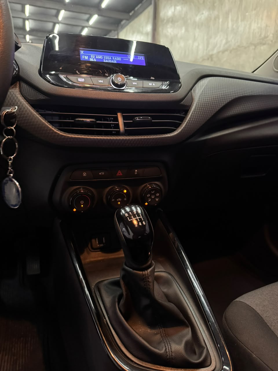 CHEVROLET ONIX HATCH
